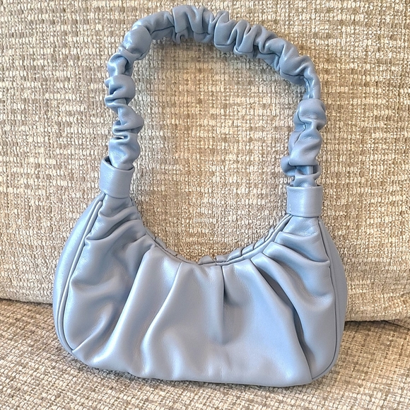 Used Once!- URBAN EXPRESSIONS -Cute Powder Blue Women's Bag- Snap Closure. - Picture 4 of 6